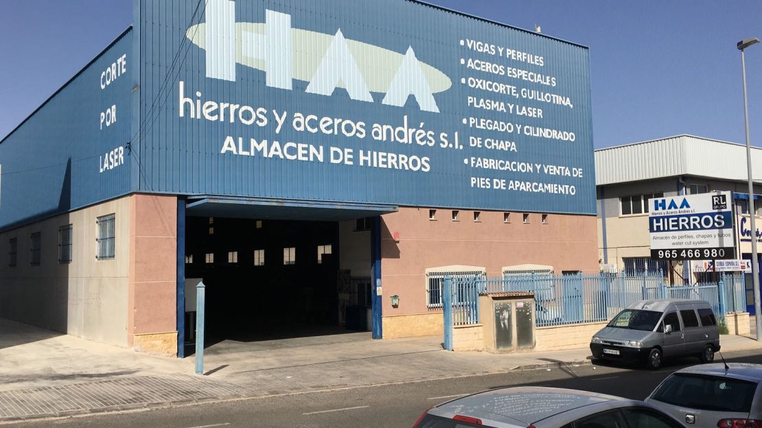 fachada hierros y aceros andres